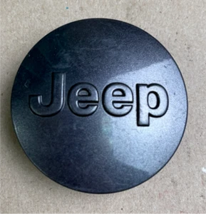 OEM Jeep Grand Cherokee, Compass, Renegade, Wrangler Center Cap #1LB77TRMAC - Picture 1 of 2