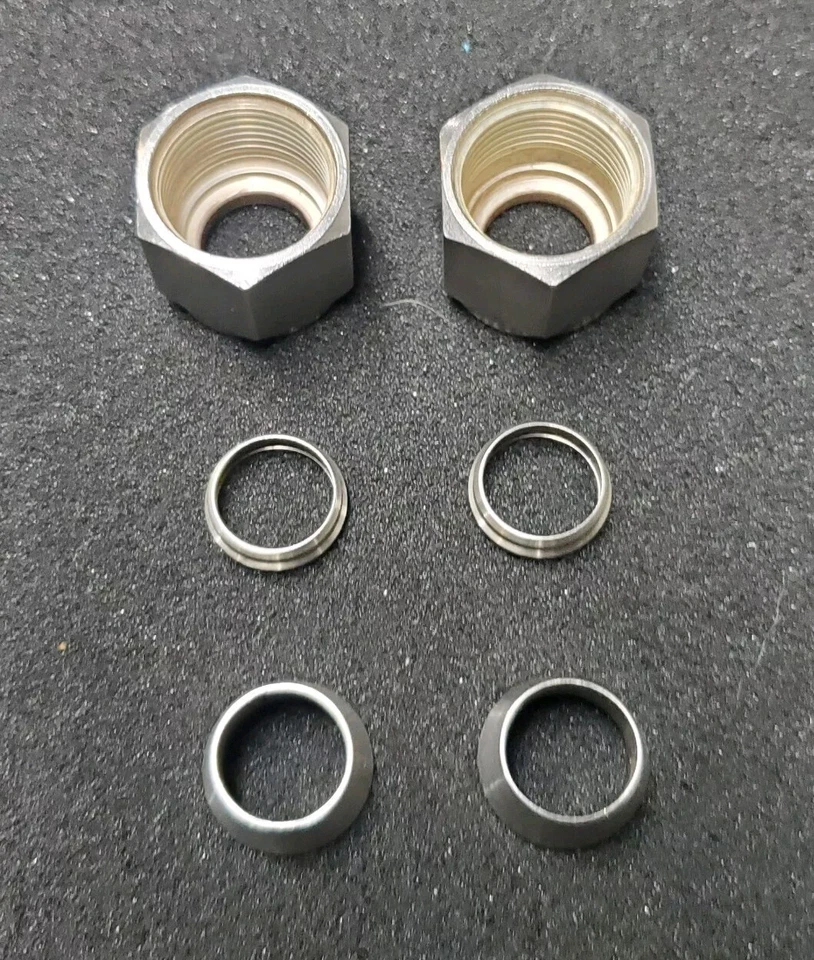 Swagelok SS-810-NFSET. 1/2" SS-812-1 Nut, SS-813-1 ,SS-814-1 Ferrules. Lot Of 2. - Image 1 of 2