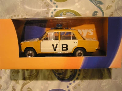 POLIZEI-Modellauto ČSSR Lada 1200 1:18 in OVP - Ein Muss für jeden Sammler *TOP* - Bild 1 von 4