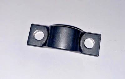 GENUINE GM REAR PROPELLER SHAFT RETAINER, NEW OEM PART, PART NUMBER 3920486 - Image 1 of 4