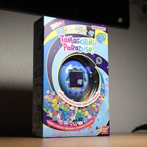 Tamagotchi Paradise Blue Water - VERSIONE USA - Nuovo e pronto per la spedizione! - Foto 1 di 18