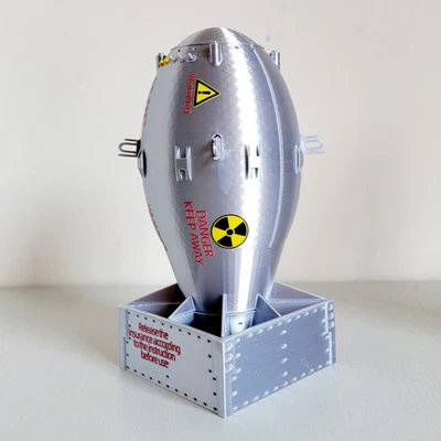 Bomba Atomica "Fat Man" US WW2 Modello Militare 1:20 16cm Stampato 3D Collezione - Immagine 1 di 4