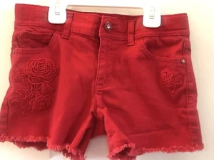 Girl’s Red Rose Jordache Shorts Preowned Size 10 - Picture 1 of 3