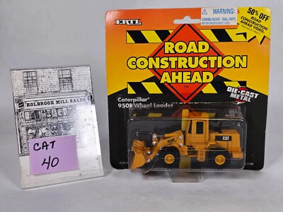 Ertl 2418 • Caterpillar • CAT 950F Wheel Loader • New in Blister Pack - Image 1 of 4