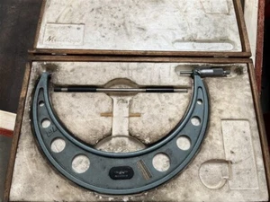 MITUTOYO 11-12" OUTSIDE MICROMETER .0001" 103-226A - Picture 1 of 4