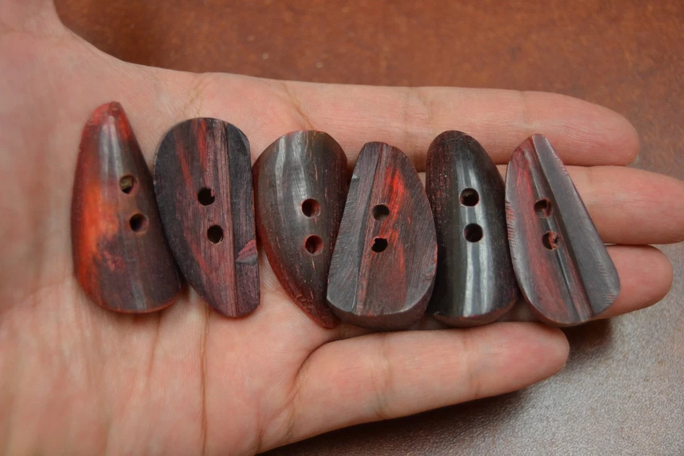6 PCS BUFFALO HORN TOGGLE SEWING 2 HOLE BUTTONS CRAFT 1 1/2" #T-2300 - Image 1 of 1