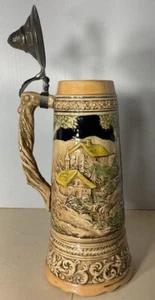 Vintage Bierstein im deutschen Stil - musikalische Basis spielt "Roll out the Barrel" - Japan - Bild 1 von 3
