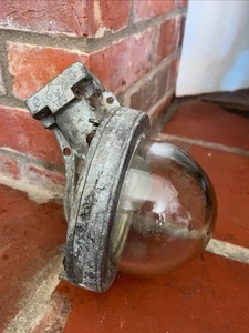1950’s M.O.D. Munitions Industrial Factory Wall Light By ‘Victor’ - Picture 1 of 5