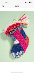 Neu Anthropologie Brady gemusterter Weihnachtsstrumpf Regenbogen bunt Bommelstrick - Bild 1 von 1