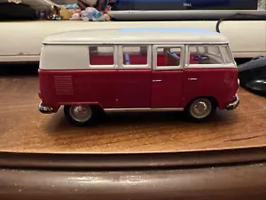 Kinsmart Classic 1962 Volkswagen Classic Bus KT5060 1/32 - Picture 1 of 7