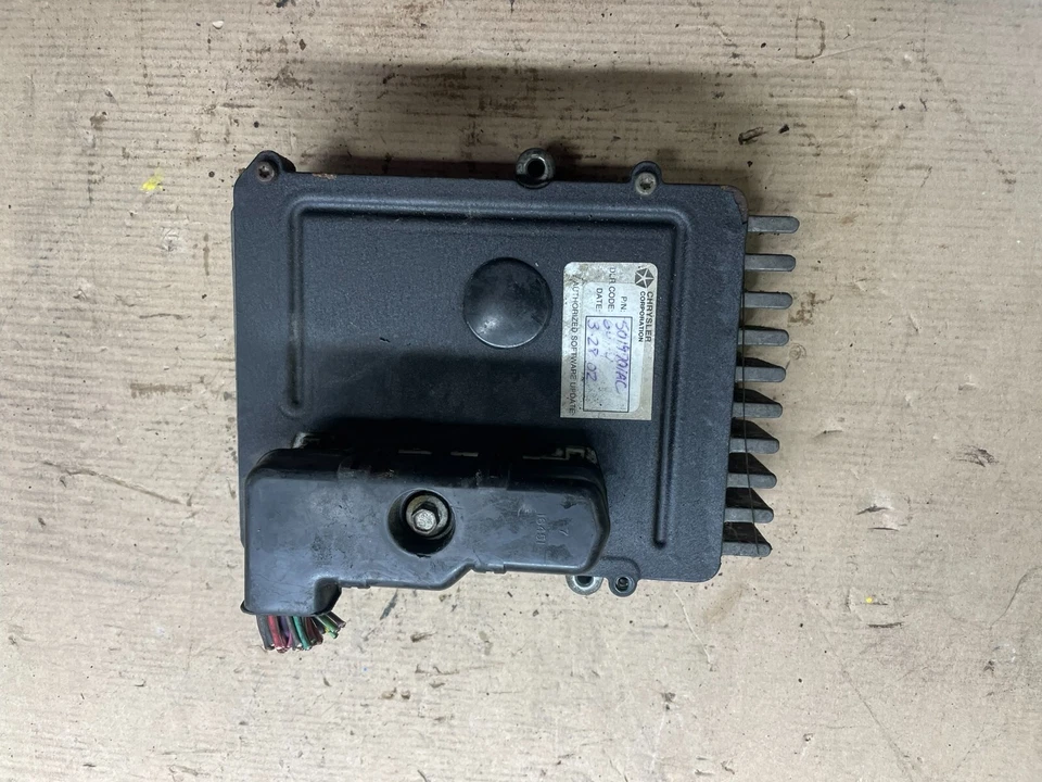 1999 2000 2001 年吉普大切诺基变速器控制单元 TCU TCM n7012 DG — 第 1/3 张图片