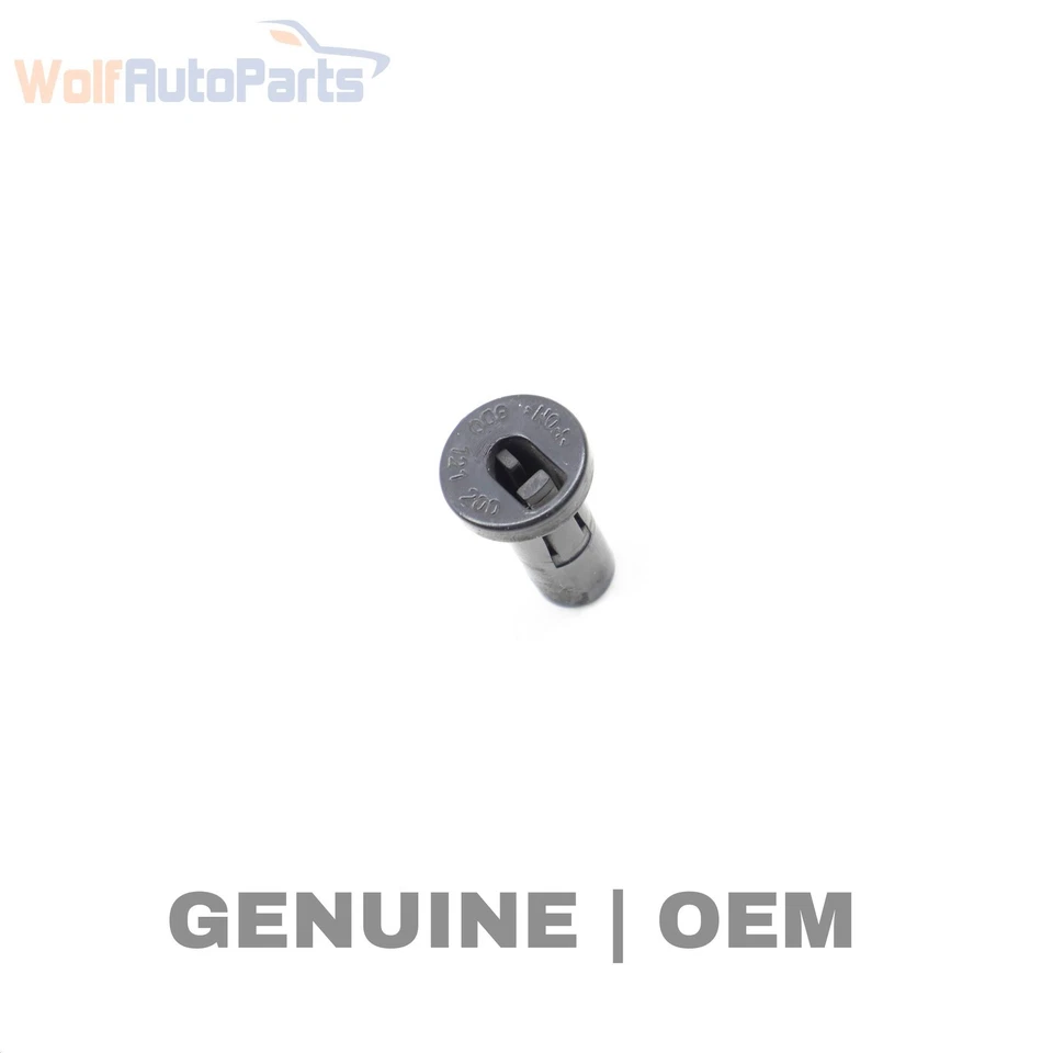 AUDI A4 1996-2001 - Perno de montaje de radiador / pin 8D0121200 Foto 1 de 4