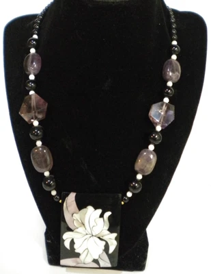 Vintage Lee Sands Mother of Pearl Abalone Inlayed Flower Beaded Necklace Signed - Image 1 of 4