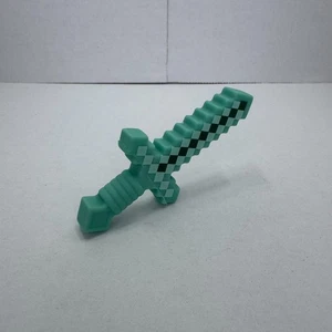 💎Minecraft Diamond Pickaxe Mini Figur - Perfekt als Geschenke💎 - Bild 1 von 8
