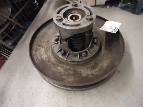 John Deere Clutch Secondary Driven Clutch Pulley 1980-1984 Sportfire 440 AM55124 - Image 1 of 1