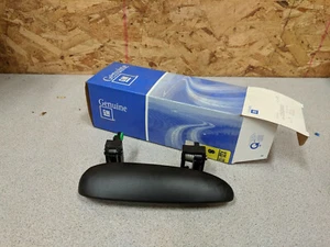 Genuine GM Exterior Door Handle R/H # 22620526.NOS in box OEM part - Picture 1 of 1