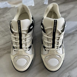 Givenchy Men’s GIV 1 TR Low Sneaker Ivory/Black EUR 41.5 US 8 💯Authentic - Picture 1 of 16