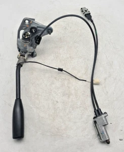 Toyota Sequoia Tundra 2001-2007 Overdrive palanca de cambios montaje OEM - Imagen 1 de 6