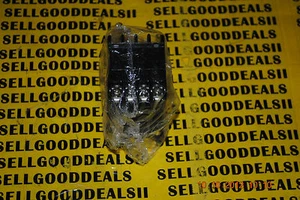Nuevo contactor eléctrico Fuji SRCA3631-O/UL 1RC0A0 3P 110-120V - Imagen 1 de 2