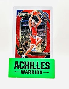 Pelicans de la NBA Select 2024-25 Yves Missi RC Courtside No. 284 Red Mojo Prizm 09/20 - Imagen 1 de 2
