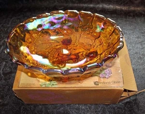 Tazón para servir/fruta con patas ovaladas de vidrio ámbar dorado Indiana Glass Co patrón de cosecha - Imagen 1 de 7