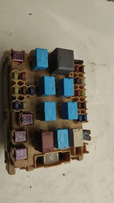 CENTRALINA PORTA FUSIBILI PER TOYOTA Celica 2° Serie benzina 1800 (99>05) - Immagine 1 di 3