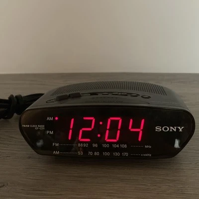 Sony Digital Vintage Alarm Clock Radio Dream Machine Model ICF-C211 AM/FM Gray - Image 1 of 4