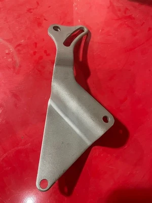 C3 1976-81 Corvette Original Front AC Compressor Brace - Image 1 of 2