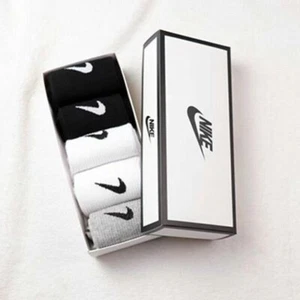Nike Socks 5 Pairs Mid-Tub Cotton Socks Men/Women Boxed - Picture 1 of 8