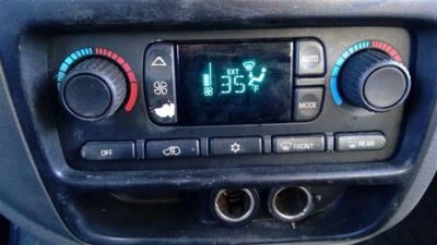 Interruptor selector de aire acondicionado usado se adapta a: Chevrolet Trailblazer 2003 ext delantero grado A Foto 1 de 4
