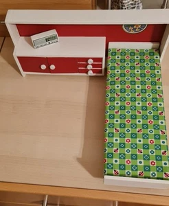70er Jahre Anbauwand Bett Jugendzimmer Puppenmöbel für Barbie Petra usw. passend - Bild 1 von 8