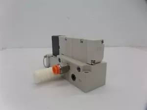 SMC VQ4101-5B1 Solenoid Valve Assembly - Picture 1 of 8