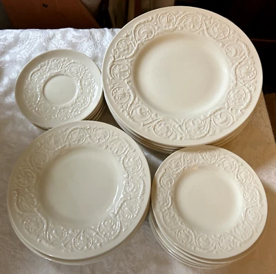 CONJUNTO 26 Wedgwood Patrician Queensware Cream Plate Service para 7+ BOM! - Imagem 1 de 4