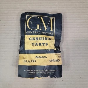 GM Genuine Parts Springs 8616186 GP.4.295 L15E OEM NOS Vintage General Motors - Picture 1 of 17