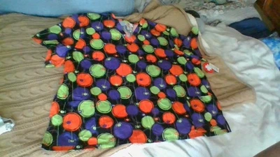 NWT! White Cross Halloween Spider Scrub Top Size 5XL 100% Cotton 2-Poc Short Slv - Image 1 of 4