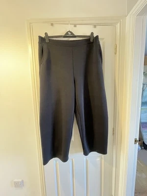 Women’s M & S Scuba Jogger Trousers 18 R Black Elasticated Waist - Image 1 of 4