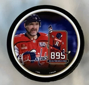 ALEXANDER OVECHKIN 895 TORE HOCKEY PUCK WASHINGTON CAPITALS NHL ALL TIME LEADER - Bild 1 von 2