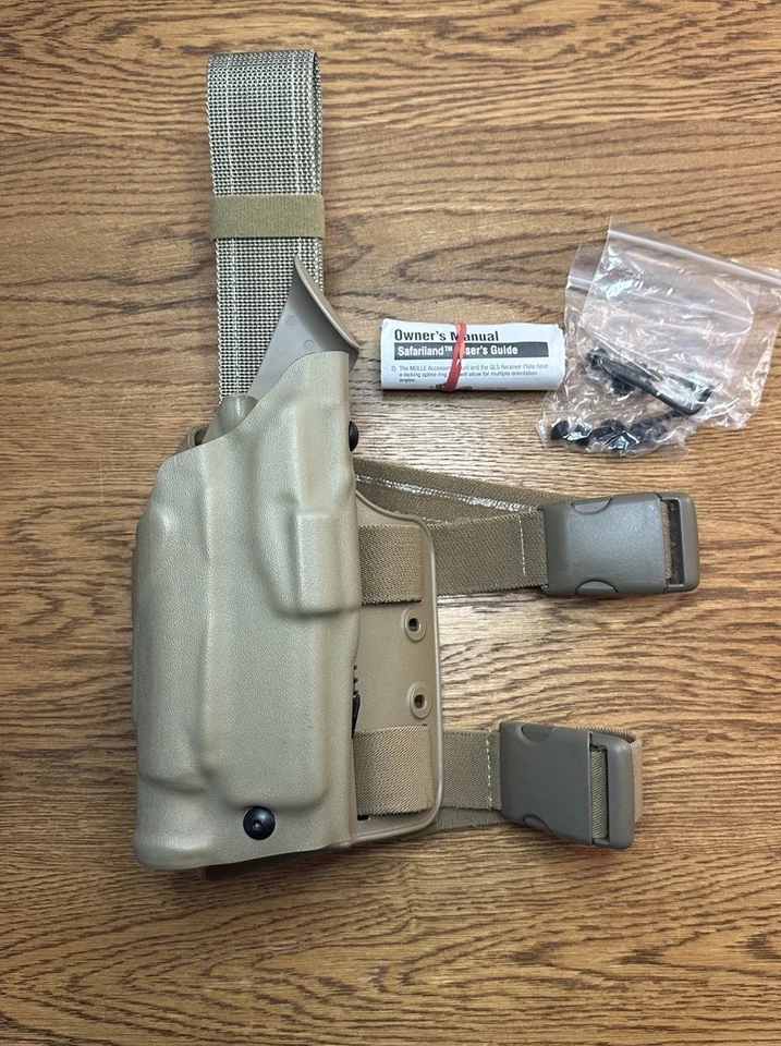 Кобура Safariland SIG P320 M17 6354-4502 желтовато-коричневая для правой руки ОТКИДНАЯ НОЖКА с ПОЯСНОЙ ПЕТЛЕЙ - Изображение 1 из 4