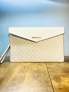 Michael Kors White Leather Envelope Signature Pocket Flap Wristlet/Clutch - Picture 1 of 9