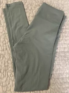 Forever 21 Green Leggings, Size Small - Picture 1 of 3