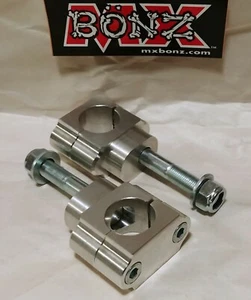 BAR MOUNTS SUZUKI RM465 RM500 1980-1985 28mm 1-1/8" BAR CLAMPS AHRMA VINTAGE RM - Picture 1 of 1