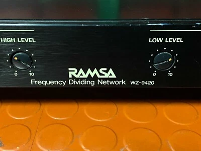 Red de división de frecuencia Ramsa WZ-9420 Foto 1 de 2