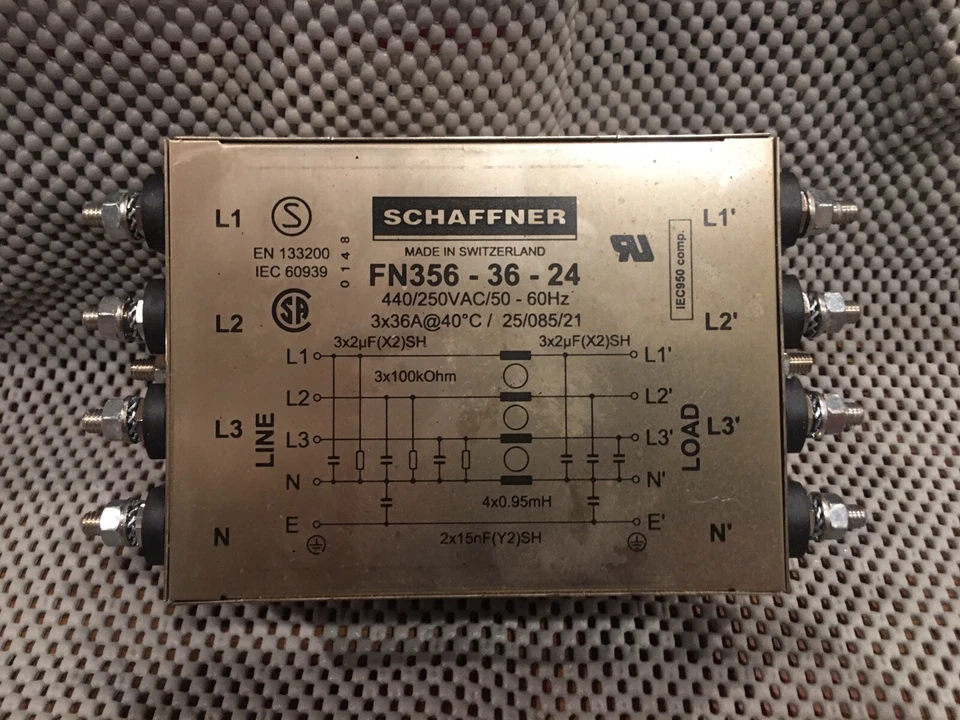 Filtro de línea eléctrica Schaffner FN356-36-24/ 400~250 VAC / 50~60Hz / Foto 1 de 4