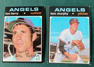 LOTTO 2 CARTE BASEBALL 1971 CALIFORNIA ANGELS #401 MURPHY & #466 KEN BERRY - Foto 1 di 2