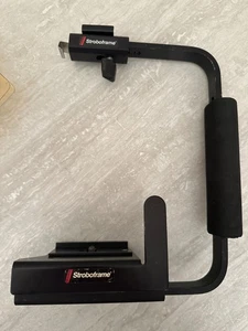 Stroboframe Flash Brackets Quick Flip FOR 35mm SLR's Cat No. 310-900 - Picture 1 of 8