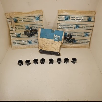 LOT OF 18 OEM NOS GM 1962-1976 Pontiac 389 400 455 Valve Stem Oil Seal 9790618 - Image 1 of 4