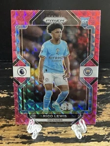 2022-23 Panini Prizm EPL Rico Lewis RC Rookie Card Mojo Pink Man City #17 - Bild 1 von 2