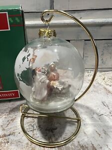 House Of Lloyd Christmas Around The World Nativity Ornament With Gold Stand 