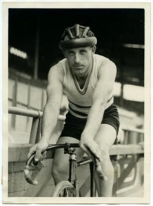 Cyclisme. Le cycliste italien Mario Bergamini. 1933. - Picture 1 of 2