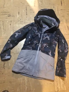 $329 Patagonia Womens Insulated Snowbelle Jacket Camo Size XS XSmall 31090 2019 - Picture 1 of 10